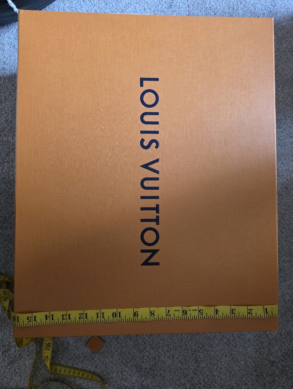 Louis VUITTON BOX